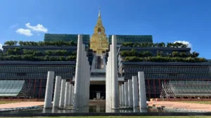 Pheu Thai Chỉ Đạo Nghị Sĩ Lấy Ý Kiến Về Dự Luật Sòng Bạc Và Ân Xá